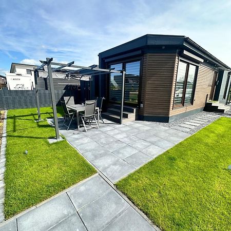 Ferienhaus Am Seepark -J&K Гох Экстерьер фото